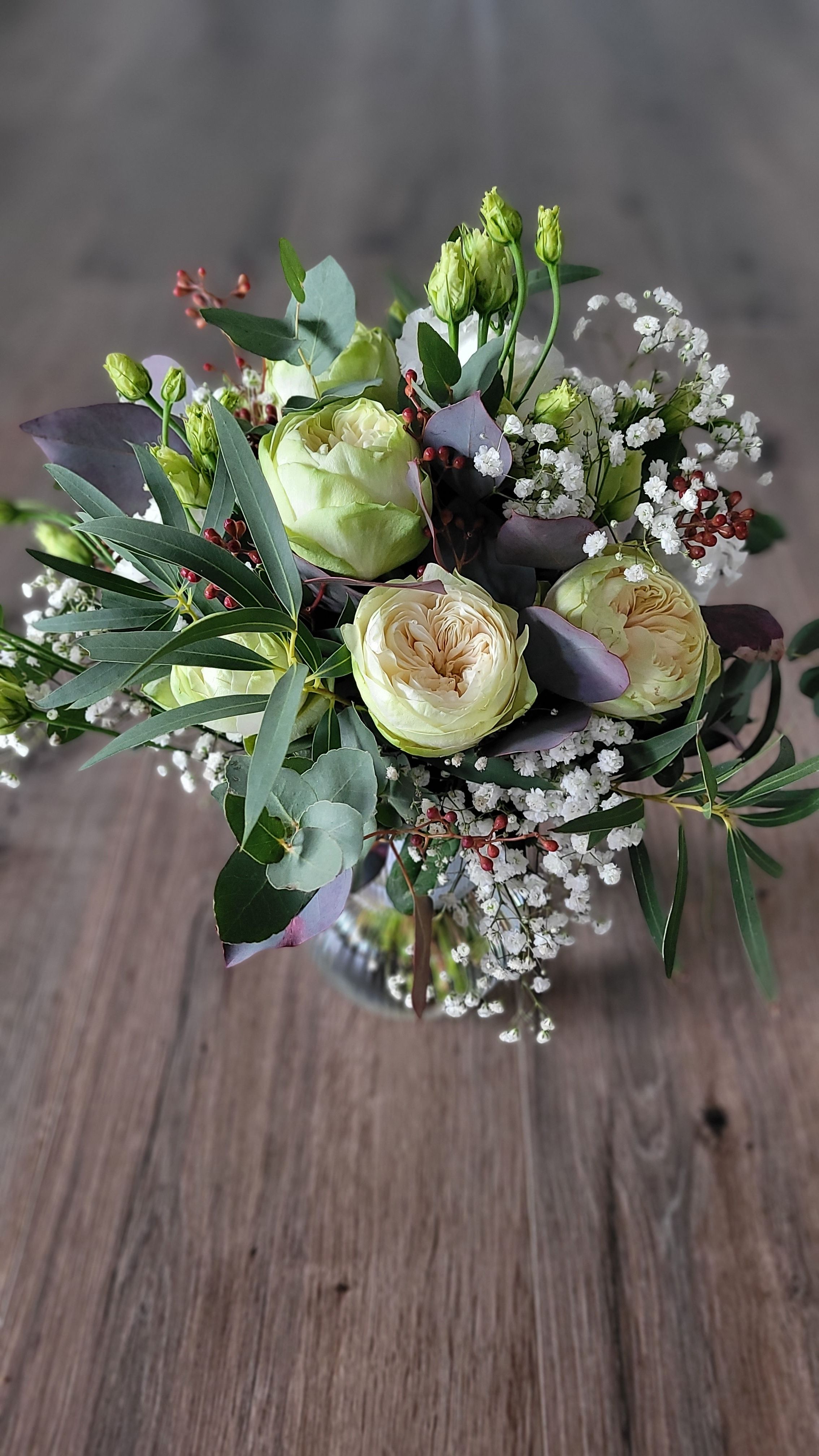 Ein dekorativer Blumenstrauß